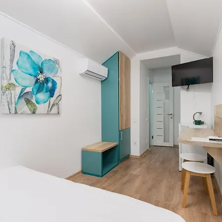 Apart Hotel Lyon D'Opera Odesa Exterior photo